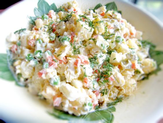 طرز تهیه سالاد اولویه خوشمزه