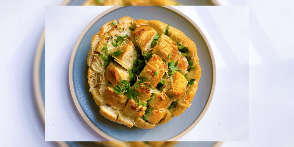 نان پنیر و پیازچه از پیشغذاهای مناسب عید